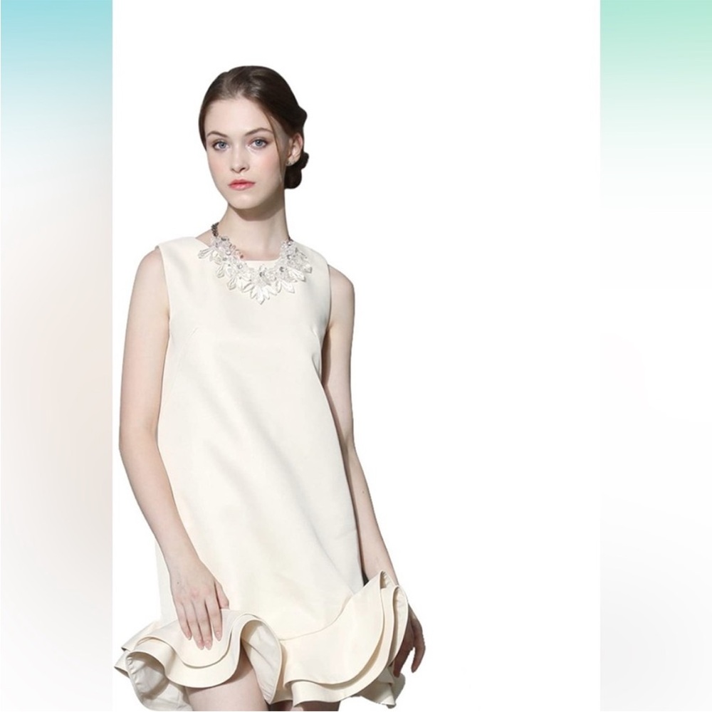 Elegant Light Beige Ivory Cream Peachy Sleeveless Dress with Ruffle Hem ~ small - Picture 1 of 7